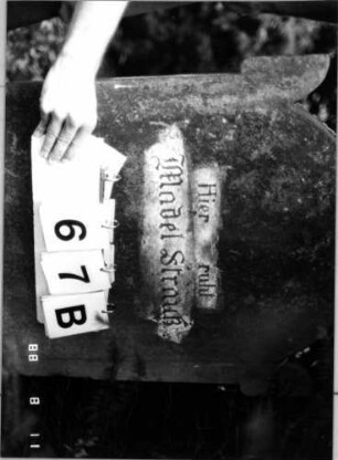Grabstein 67B