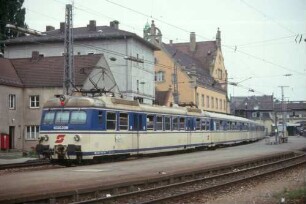 Lindau ÖBB elTw 430 309 Empfangsgebäude