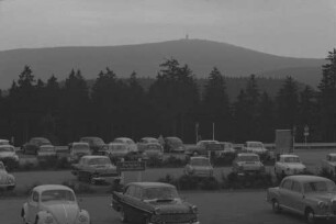Torfhaus: Parkplatz Torfhaus mit Brocken