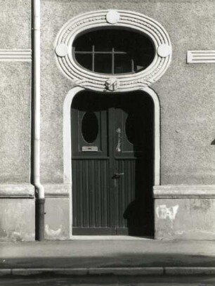 Freiberg (Sachsen), Dammstraße 31. Wohnhaus (1907), Portal