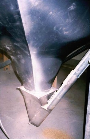 Fotografie: Ein- und Auslagerungstechnik, Big Bag, Schneckenförderer