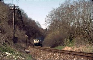 Schrozberg Lok 218 422 Eilzug Lauda-CR Bnb-Wagen Telegrafenleitung
