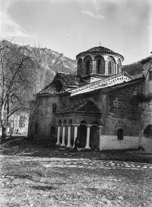Kirchenansicht : Bulgarien. Batschkowo-Kloster. Kirche im Innenhof des Klosters