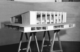 Freiburg: Modell Stadthalle