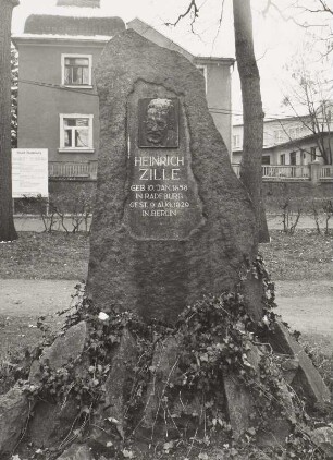 Gedenkstein für Heinrich Zille