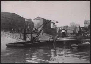Werft am Binnenhafen Duisburg-Ruhrort