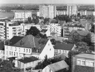 Stadtansicht von Pinneberg. Im Hintergrund das Neubaugebiet