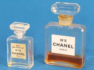 CHANEL N° 5 + N° 19