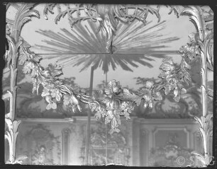 Potsdam, Neues Palais, Wohnung Friedrich II., Konzertzimmer, R.: 211, Südwand- Spiegel.