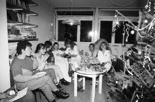 Freiburg im Breisgau: Weihnachtsfeier in der Kinderklinik