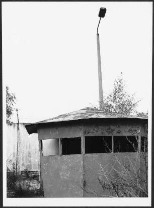 Wachturm der verlassenen GUS-Liegenschaften