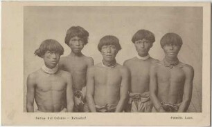 Junge Indianer aus dem östlichen Ecuador