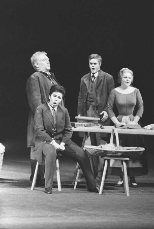 Szenenbilder aus "Fidelio", Oper in zwei Akten von Ludwig van Beethoven. Deutsche Oper Berlin, November 1962