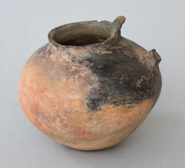 Clay vessel