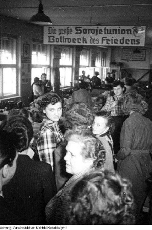 Sebnitz, VEB Kleiderwerke Sebnitz, Gewerkschaftsbrigade, Januar 1954