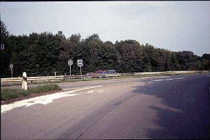 Ausfahrt aus Kreisel (Karlsruhe Richtung Freiburg) zu B31a (Umkirch Richtung Freiburg)