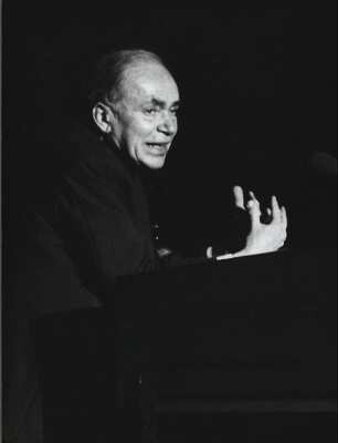 Prof Oscar Schuh