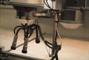 Fotografie: Melktechnik, Melkzeug, Abnahmeautomatik