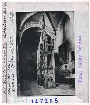 Avignon: Notre-Dame-des-Doms, Grabmal Johannes XXII