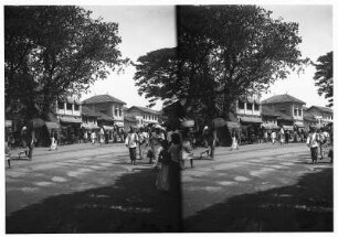 Colombo, Sri Lanka: Straßenszene vom Galle Face Hotel. Straßenszene mit Karren und Einheimischen in geschäftiger Straße