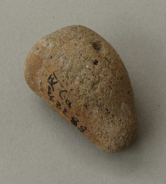 Clay vessel foot (fragment)