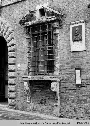 Palazzo Comunale & Palazzo Renieri Portigiani, Colle di Val d'Elsa