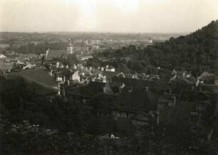 Prag. Kleinseite mit Nationaltheater, Karmeliterkirche, Amerikanischer Botschaft und Laurenziberg