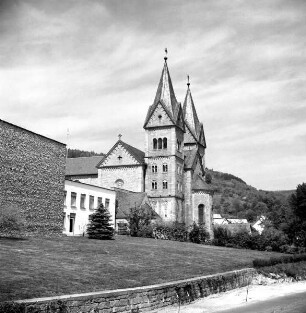 Katholische Pfarrkirche Sankt Michael und Gertrud & Ehemalige Benediktinerklosterkirche Sankt Salvator und Maria