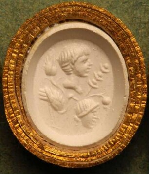 Profilbildnis des Germanicus, umgeben von Symbolen (Daktyliothek, Zweites Historisches Tausend)
