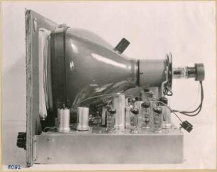 Allstrom-Fernsehempfänger, Ansicht von der rechten Seite; Foto 1953