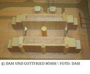 Züblin AG, Verwaltungsgebäude - Modell des Gesamtgebäudes