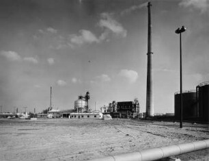 Hamburg. Industriegebiet Moorburg auf der Elbinsel Wilhelmsburg. Aufgenommen 1971