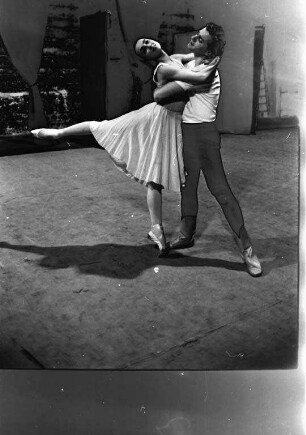 Erstaufführung des Balletts "Romeo und Julia" beim Badischen Staatstheater.