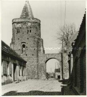 Blick auf ein Stadttor