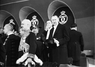 Cotroceni: Parade: Deutscher Gesandter Fabricios, in Loge