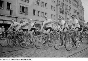 Radfahrer auf einer Parade