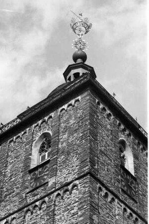 Siegen: Turm der Nicolaikirche mit Krone
