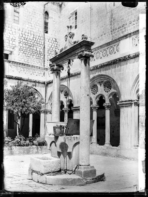 Dubrovnik, Ziehbrunnen im Dominikanerkloster