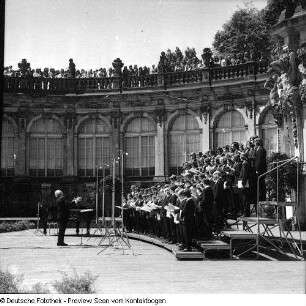 Kreuzchor mit Flämig im Zwinger