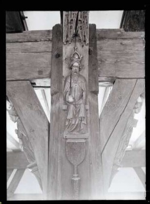 Altes Rathaus; Kaisersaal, Holzfigur