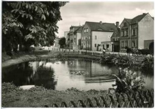 Weinböhla. Hauptstraße u. Dorfteich