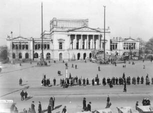Zerstörtes Neues Theater auf dem Augustusplatz