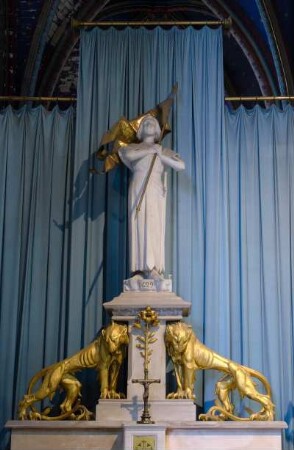 Frankreich. Centre. Loiret. Orleans. Cathedrale Sainte Croix. Innen. Jeanne d Arc. Denkmal fuer die Amerikanischen Truppen. Weltkrieg 2