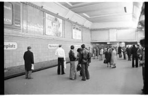 Kleinbildnegativ: U-Bahnhof Hermannplatz, U-Bahnhof Möckernbrücke, 1977