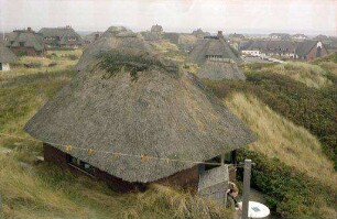 Rantum: Häuser in den Dünen