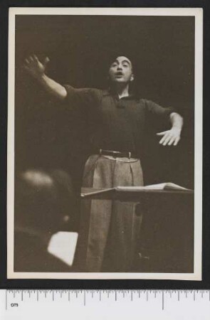 Porträtaufnahme Carlos Chávez