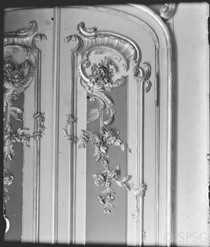 Potsdam, Neues Palais, Unteres Fürstenquartier, Unteres Konzertzimmer, R.: 161, Tür zum Tressenzimmer, rechter Flügel.