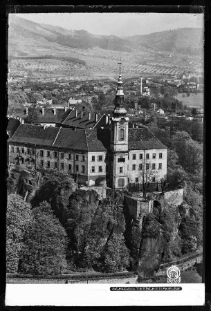 Blick auf Schloss Tetschen an der Elbe