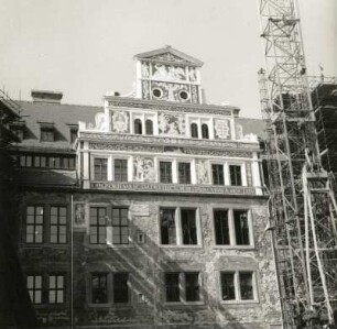 Dresden-Altstadt. Wiederaufbau des Residenzschlosses. Blick vom Dach des Ständehauses (Schloßplatz 1) gegen Georgenbau und Hausmannsturm