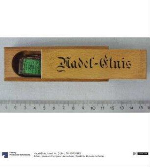 Nadel-Etuis.